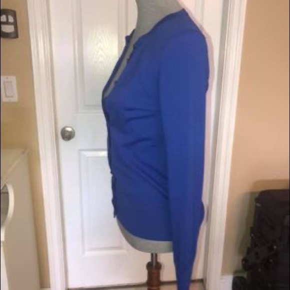 Striking Electric Blue Sweater - Picture 3 of 4